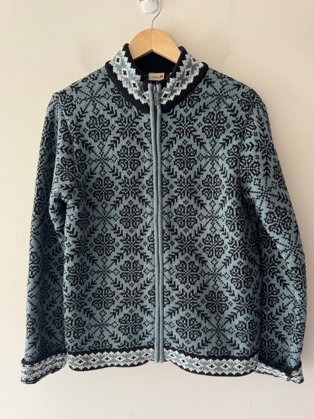 L.L. Bean Vintage Nordic Fair Isle Zip Up Cardigan Sweater Winter Snowflake